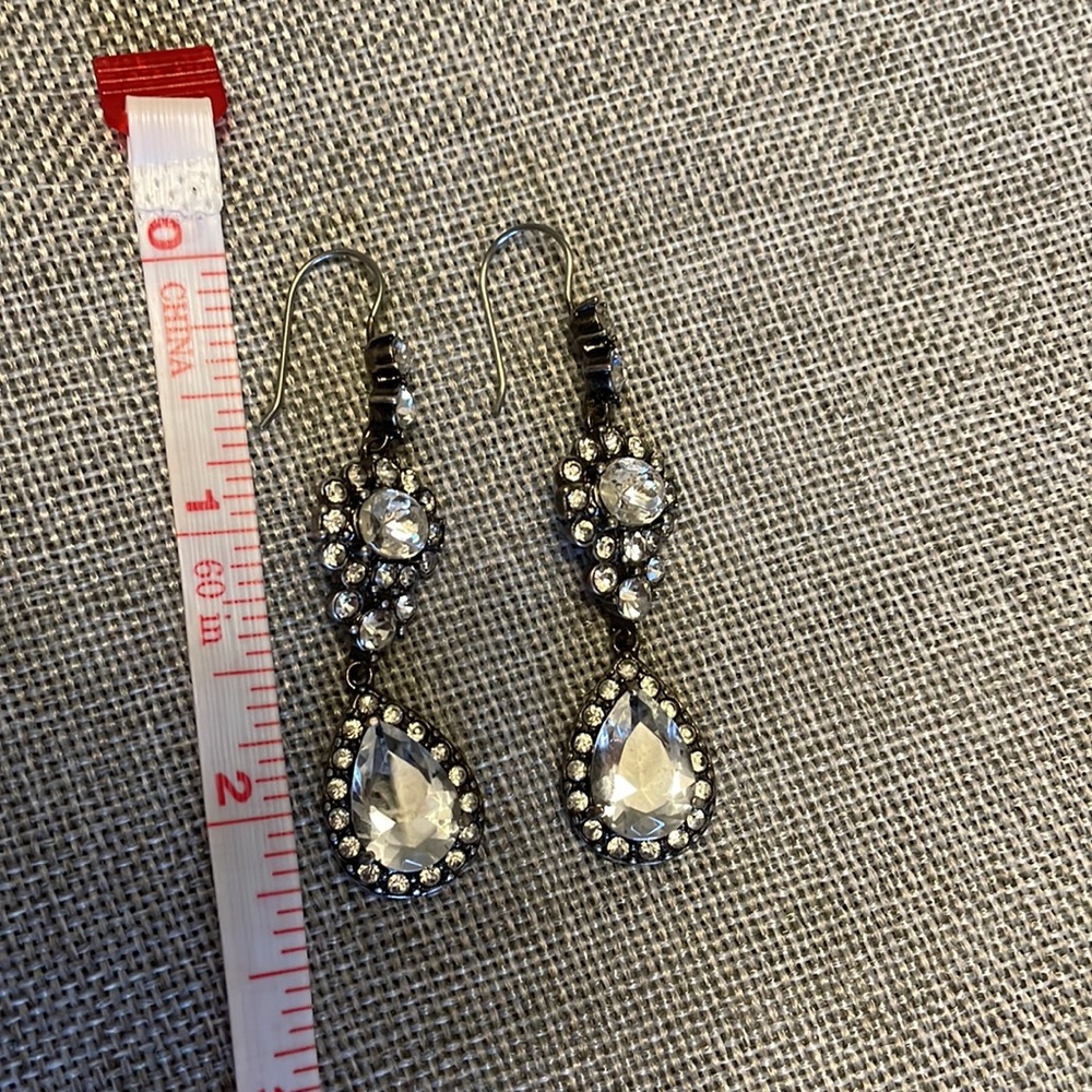 Rhinestone chandelier earrings. Stunning! - Picture 5 of 6